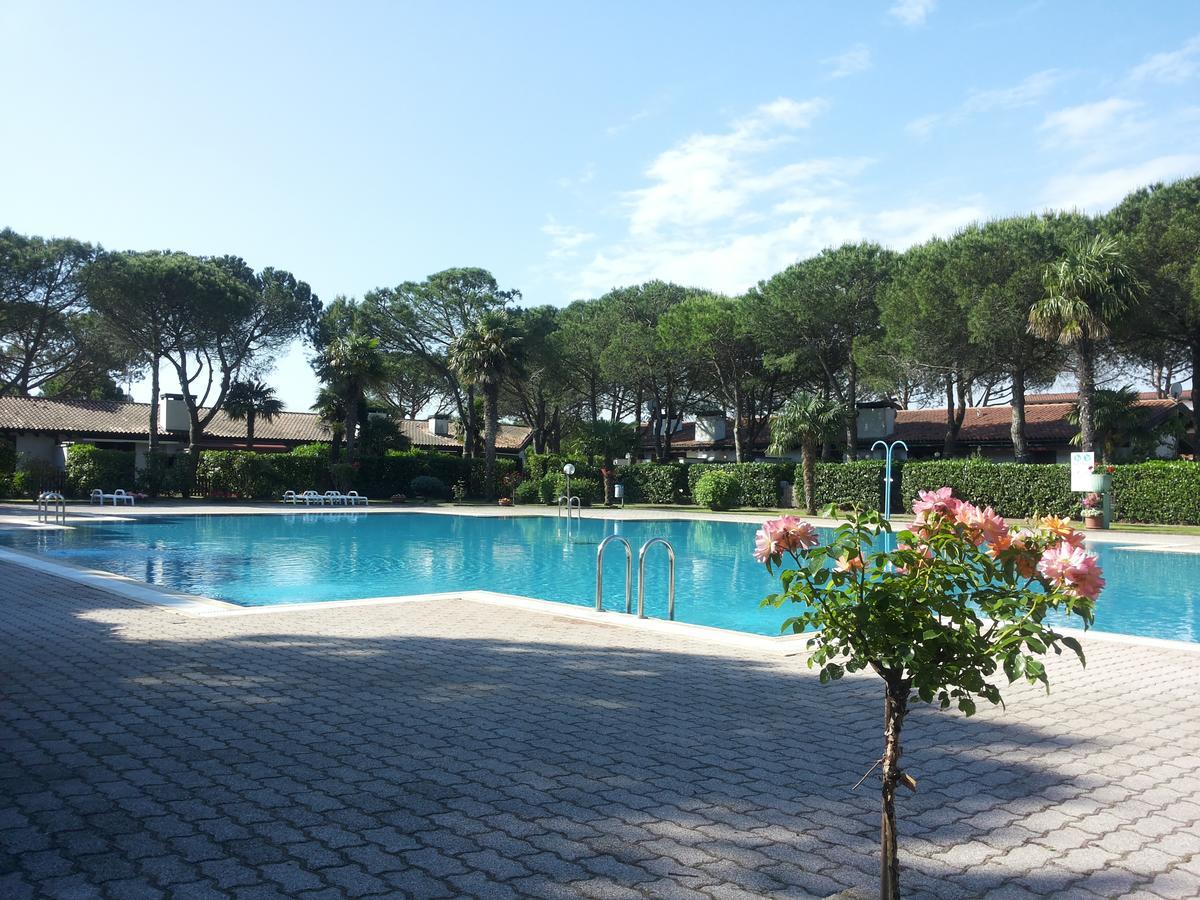 Villetta Corte Grande Aprilia Marittima Exterior photo